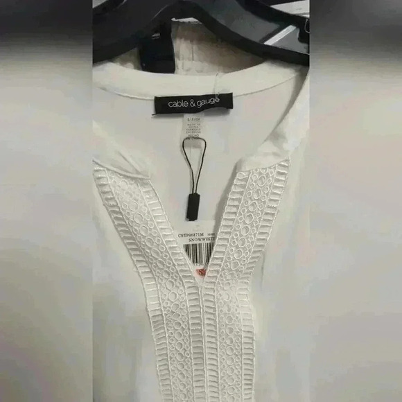 NWT Cable & Gauge ultra soft comfy top with chic style - Picture 6 of 10